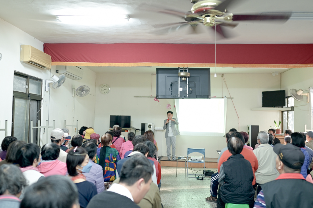 朝和生醫團隊深入社區推廣骨關節與外泌體衛教